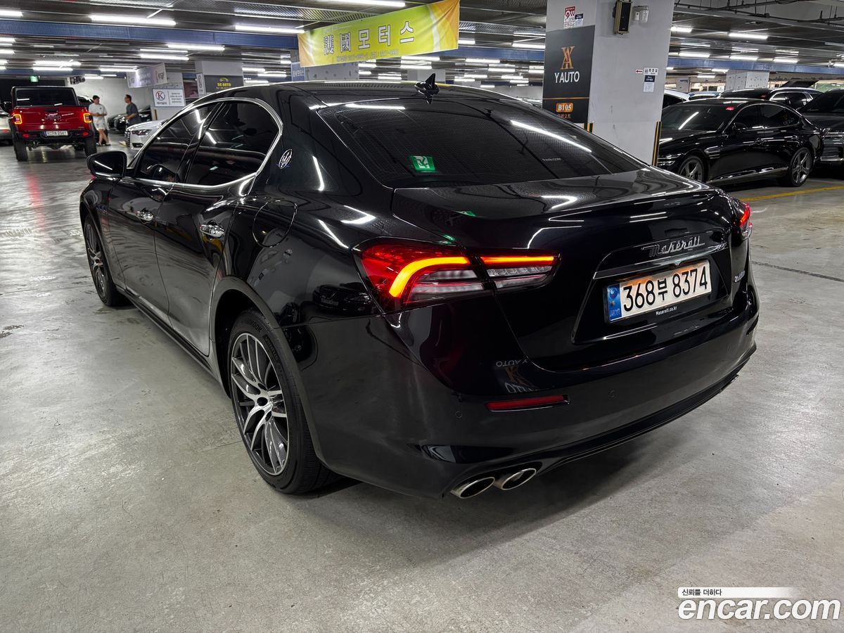 Maserati Ghibli