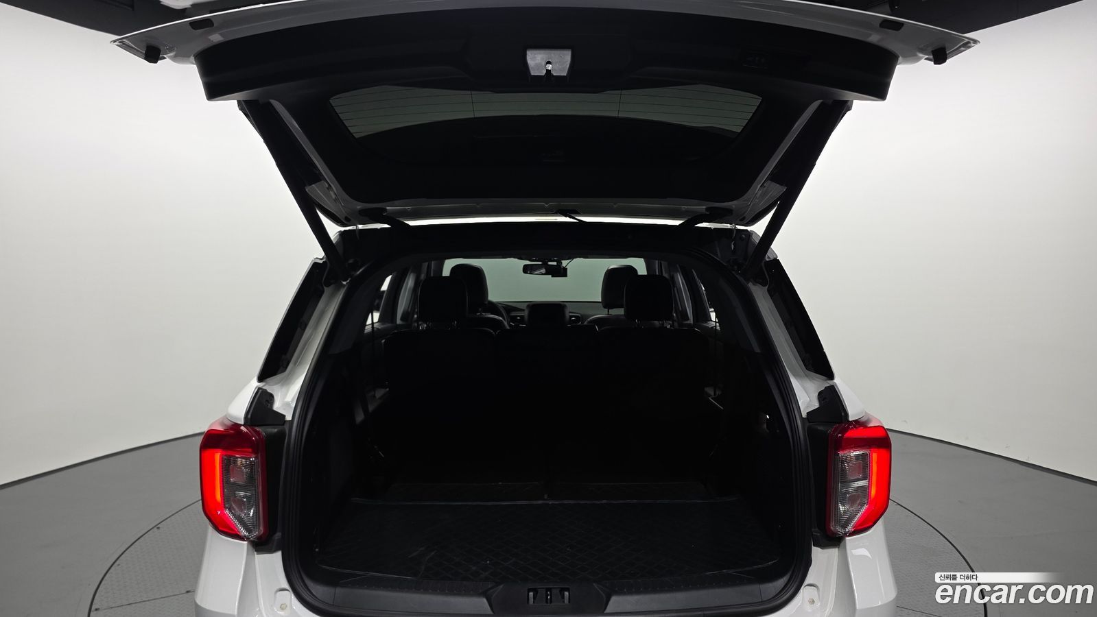 Ford Explorer Mk6