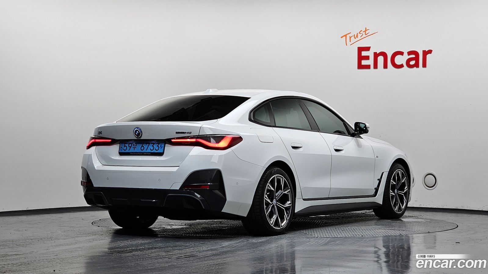 BMW i4