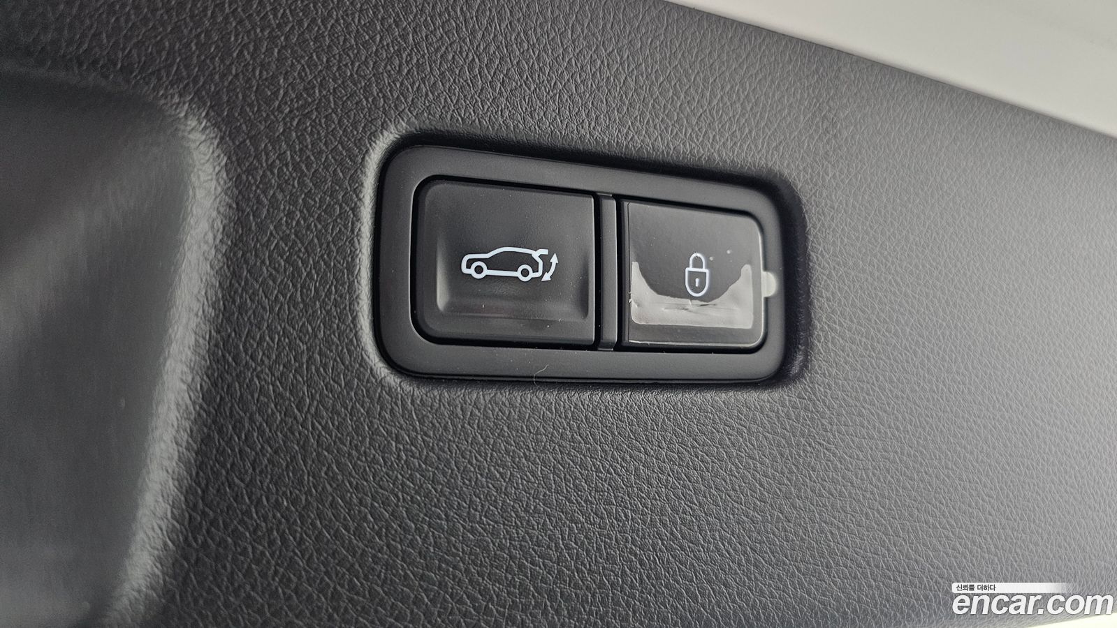 Genesis GV60