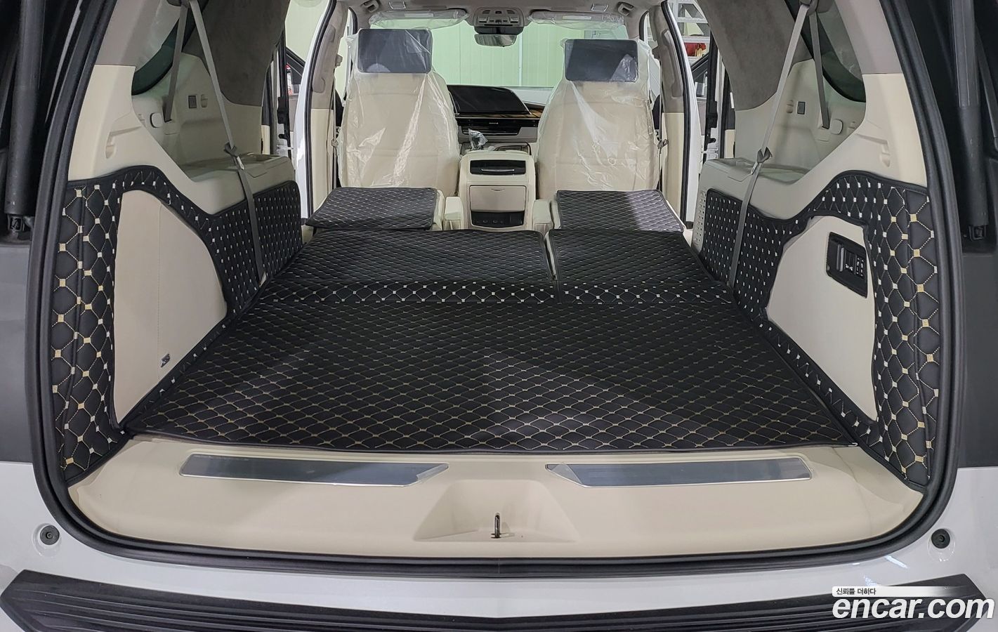 Cadillac Escalade Mk5