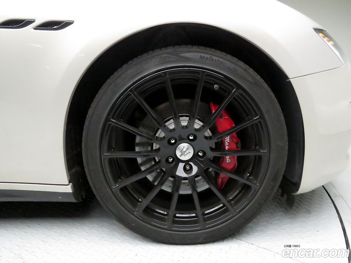 Maserati Ghibli