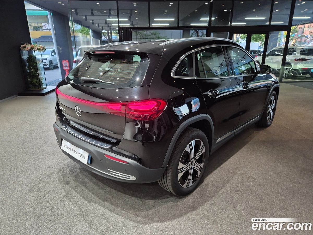 Mercedes-Benz EQA