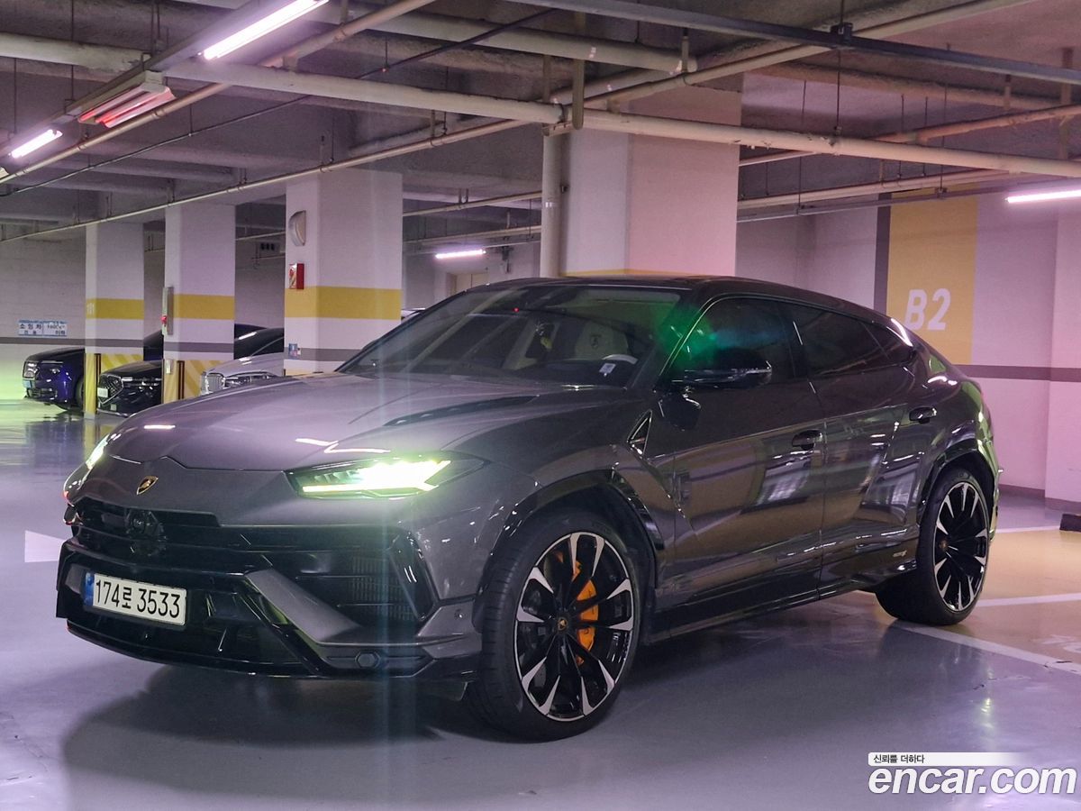 Lamborghini Urus