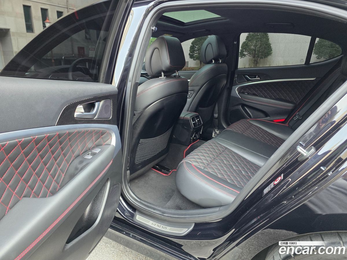 Genesis G70