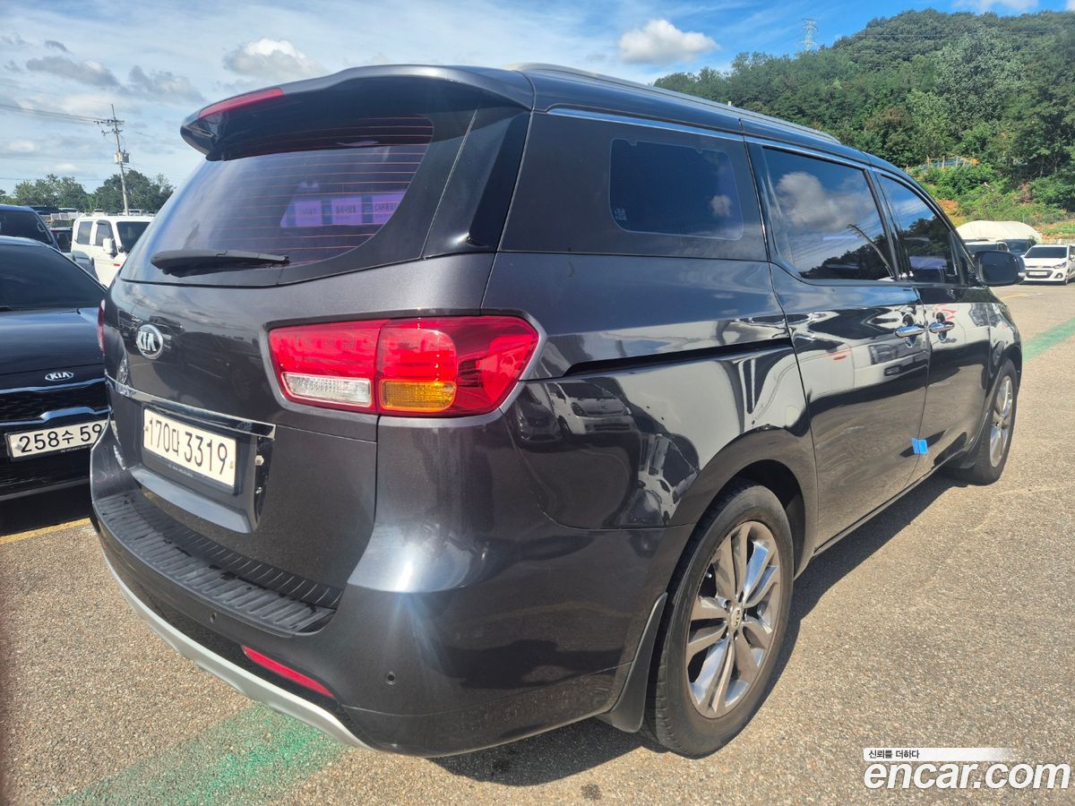 Kia Canival