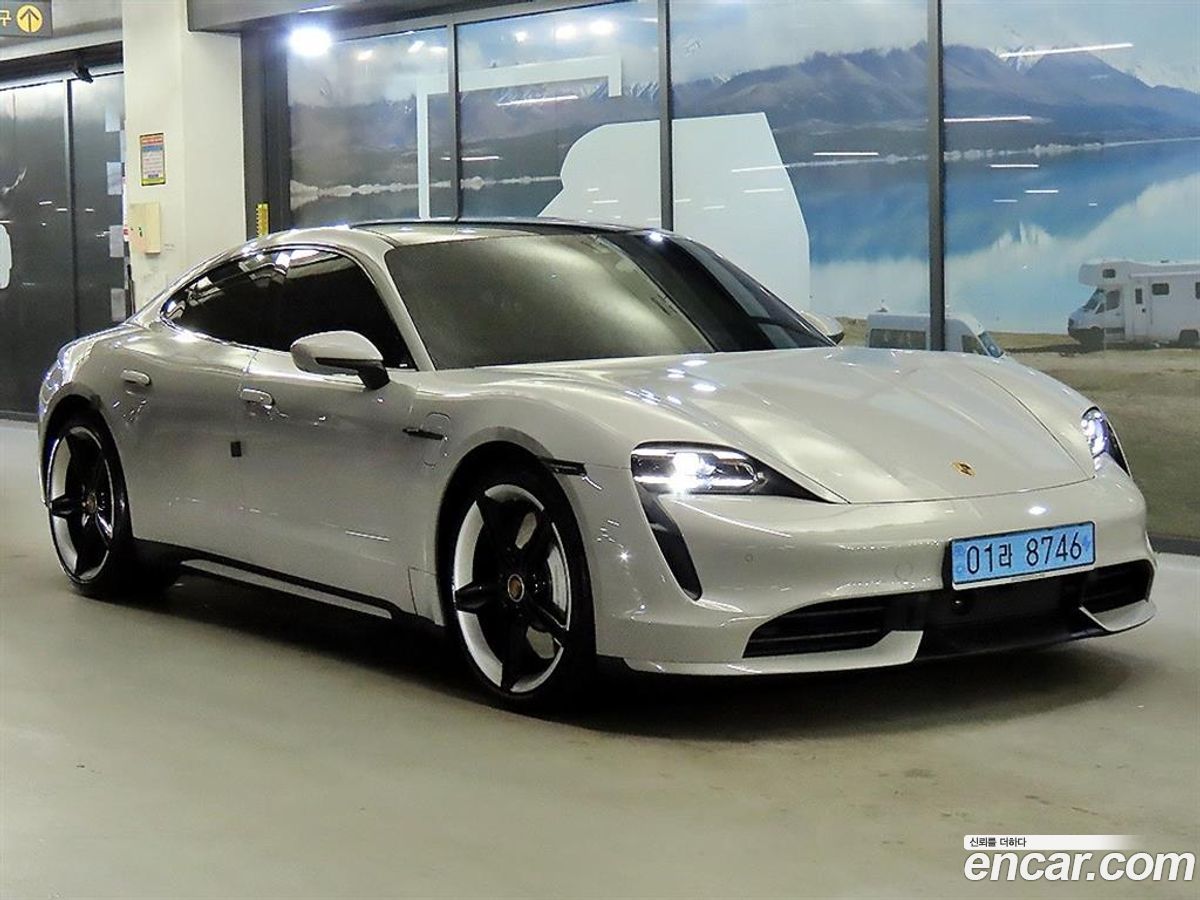 Porsche Taycan