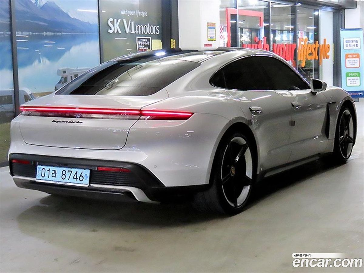 Porsche Taycan