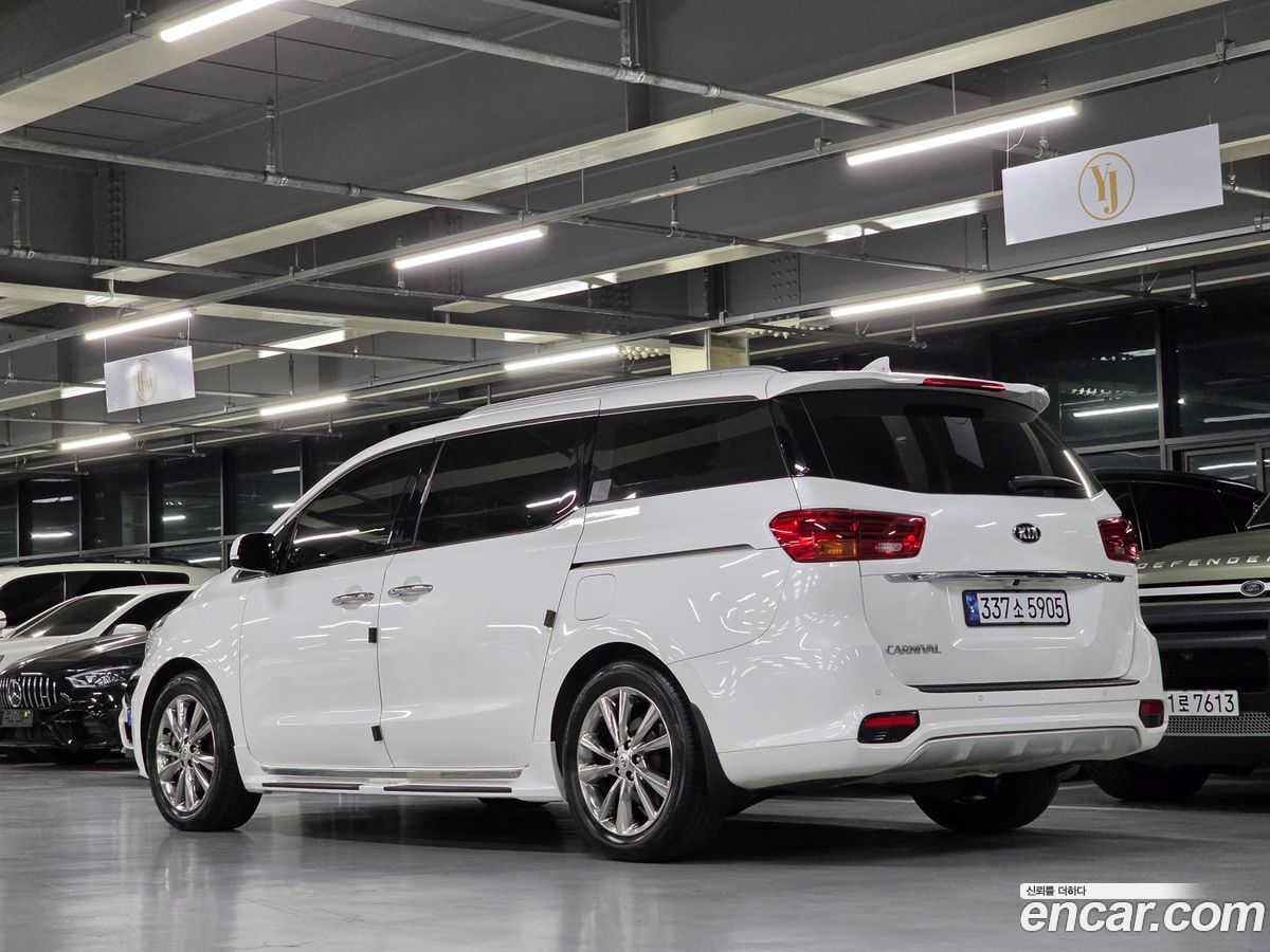 Kia Canival
