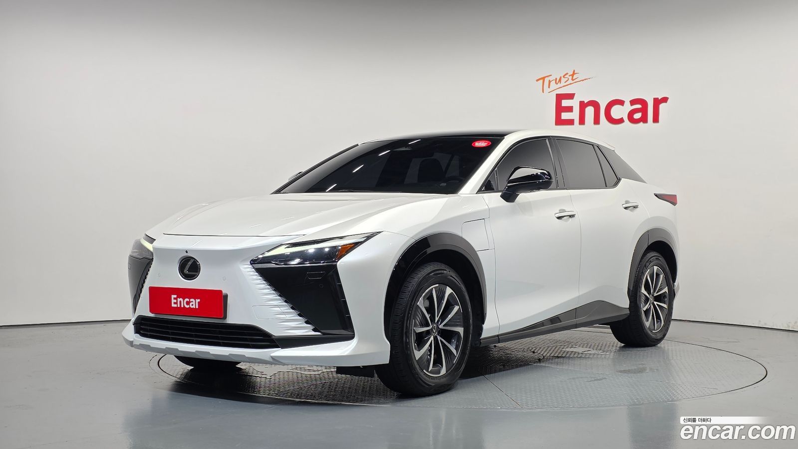 Lexus RZ