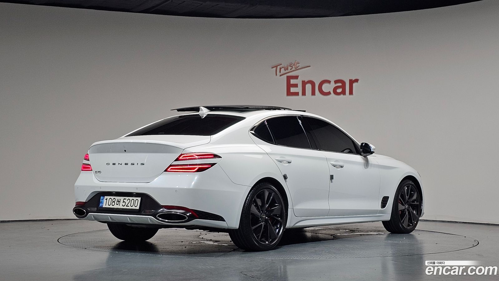 Genesis G70