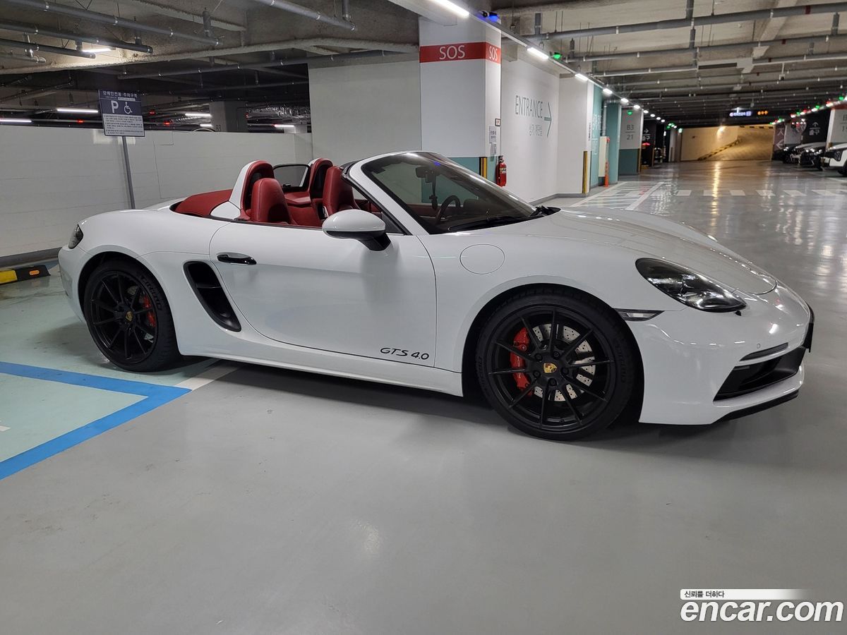 Porsche 718