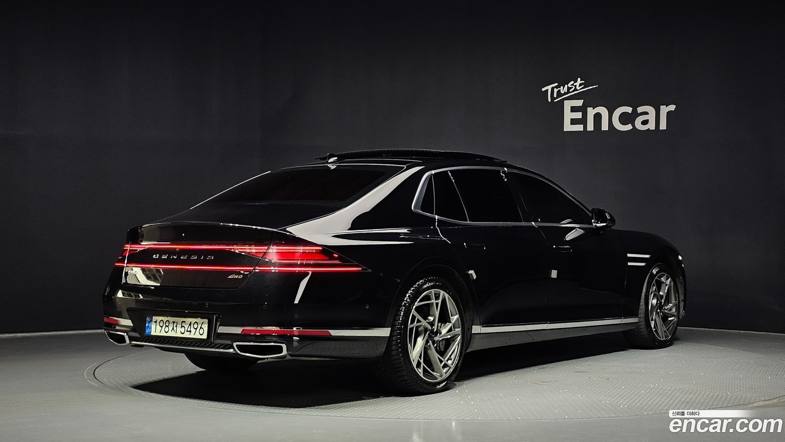Genesis G90
