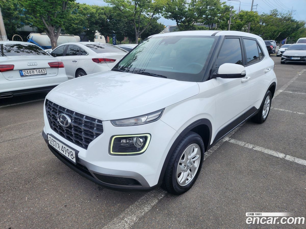Hyundai Venue