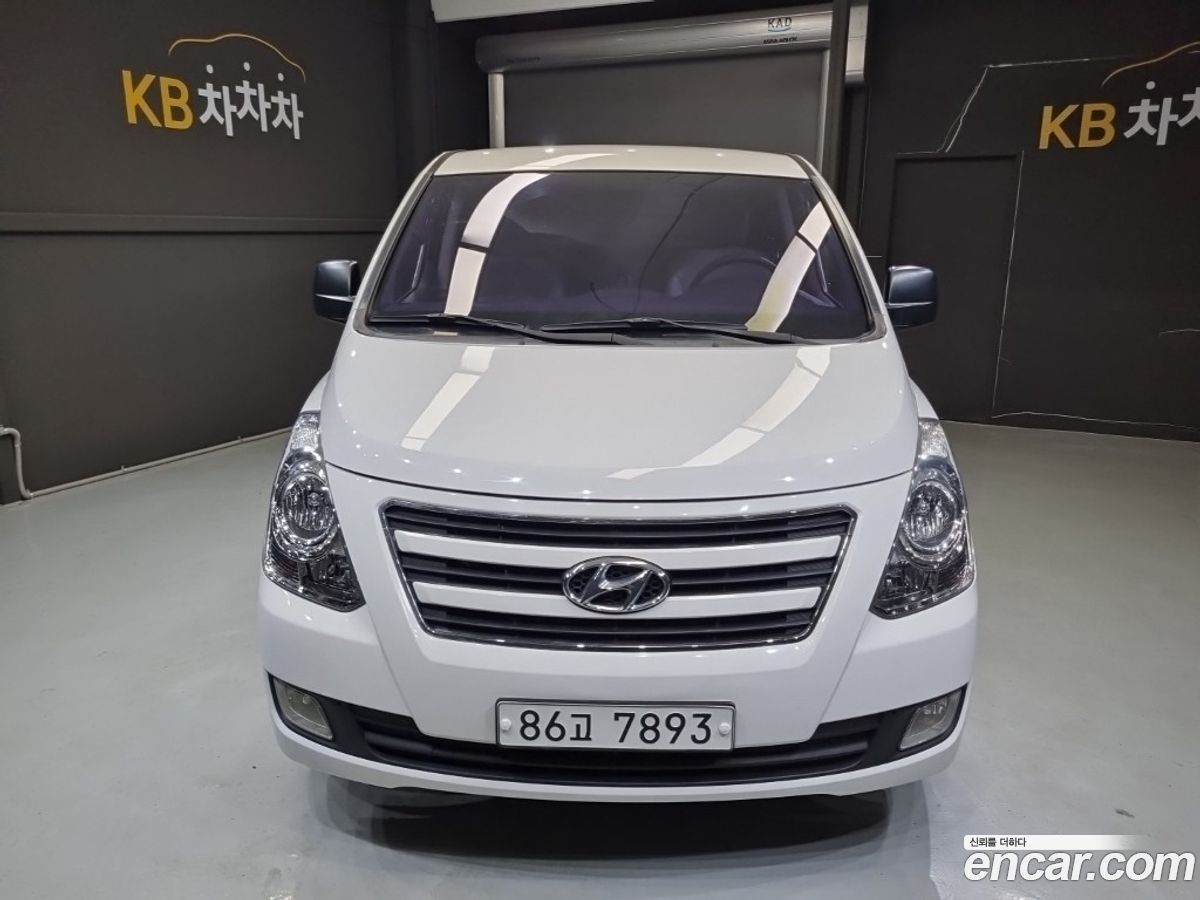 Hyundai Starex