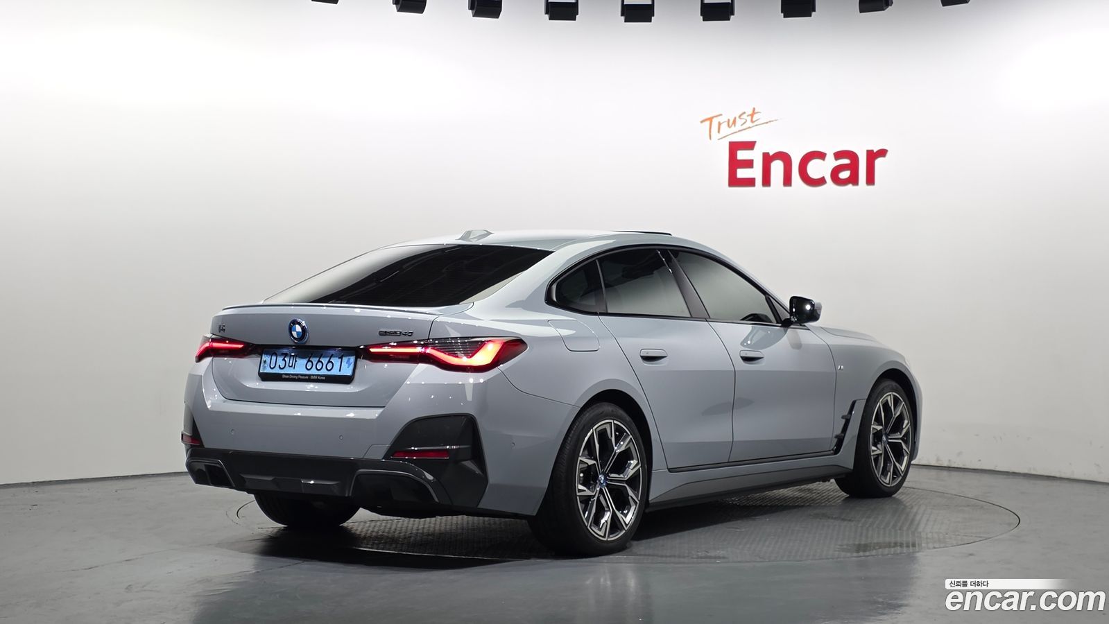BMW i4