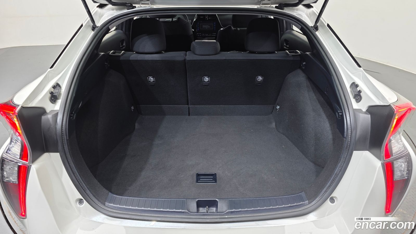 Toyota Prius Mk4