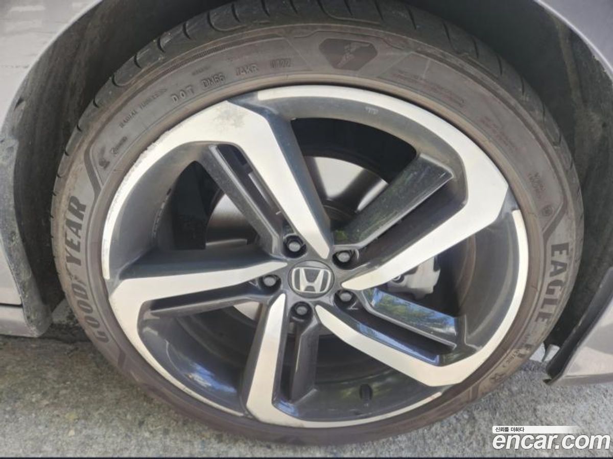 Honda Accord Mk10