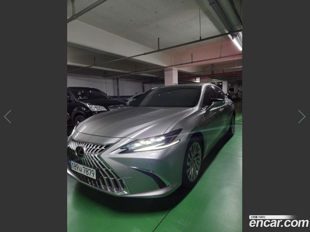 Lexus ES Mk7