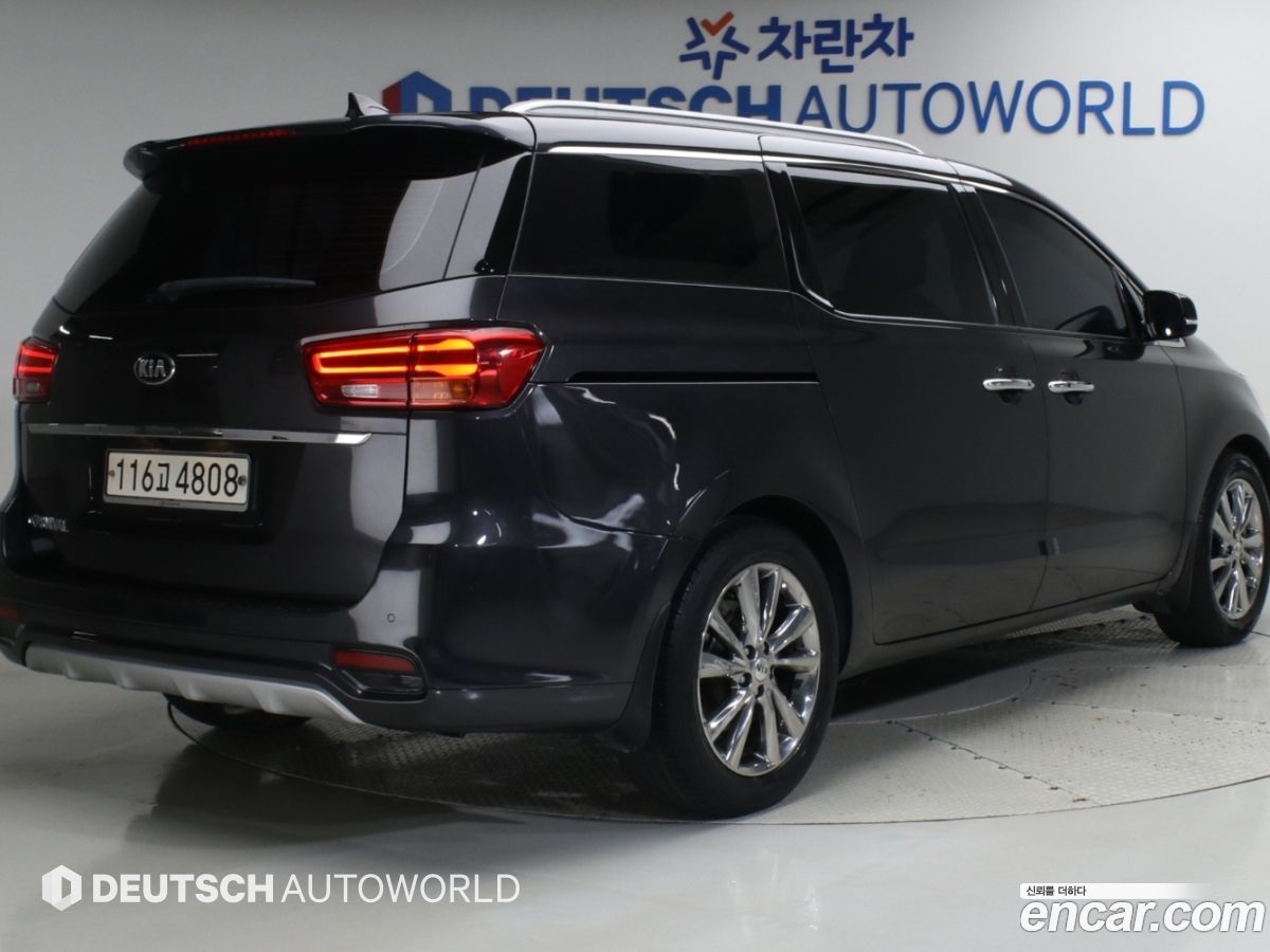Kia Canival