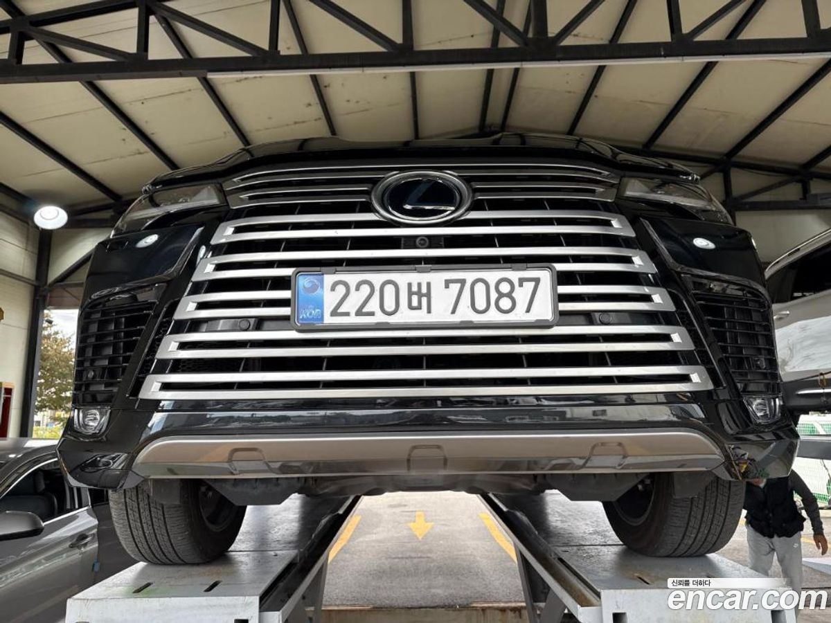 Lexus LX Mk4