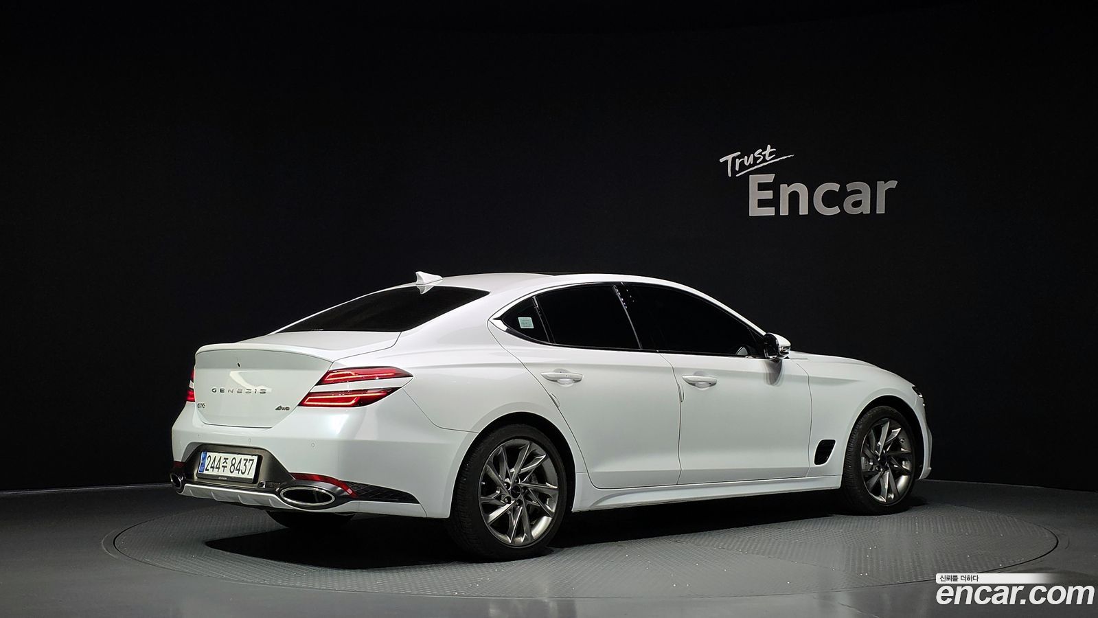 Genesis G70