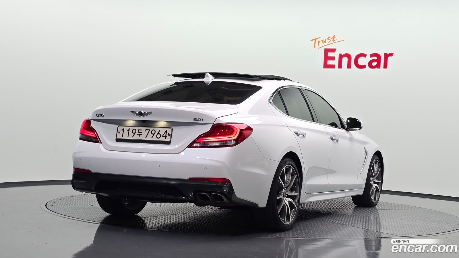 Genesis G70
