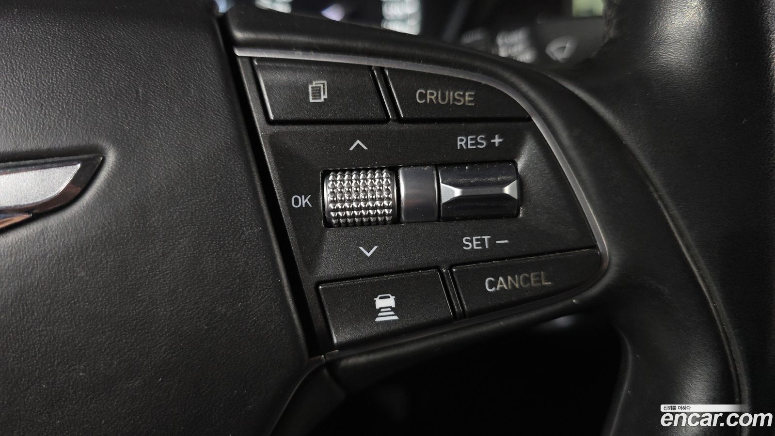 Genesis EQ900