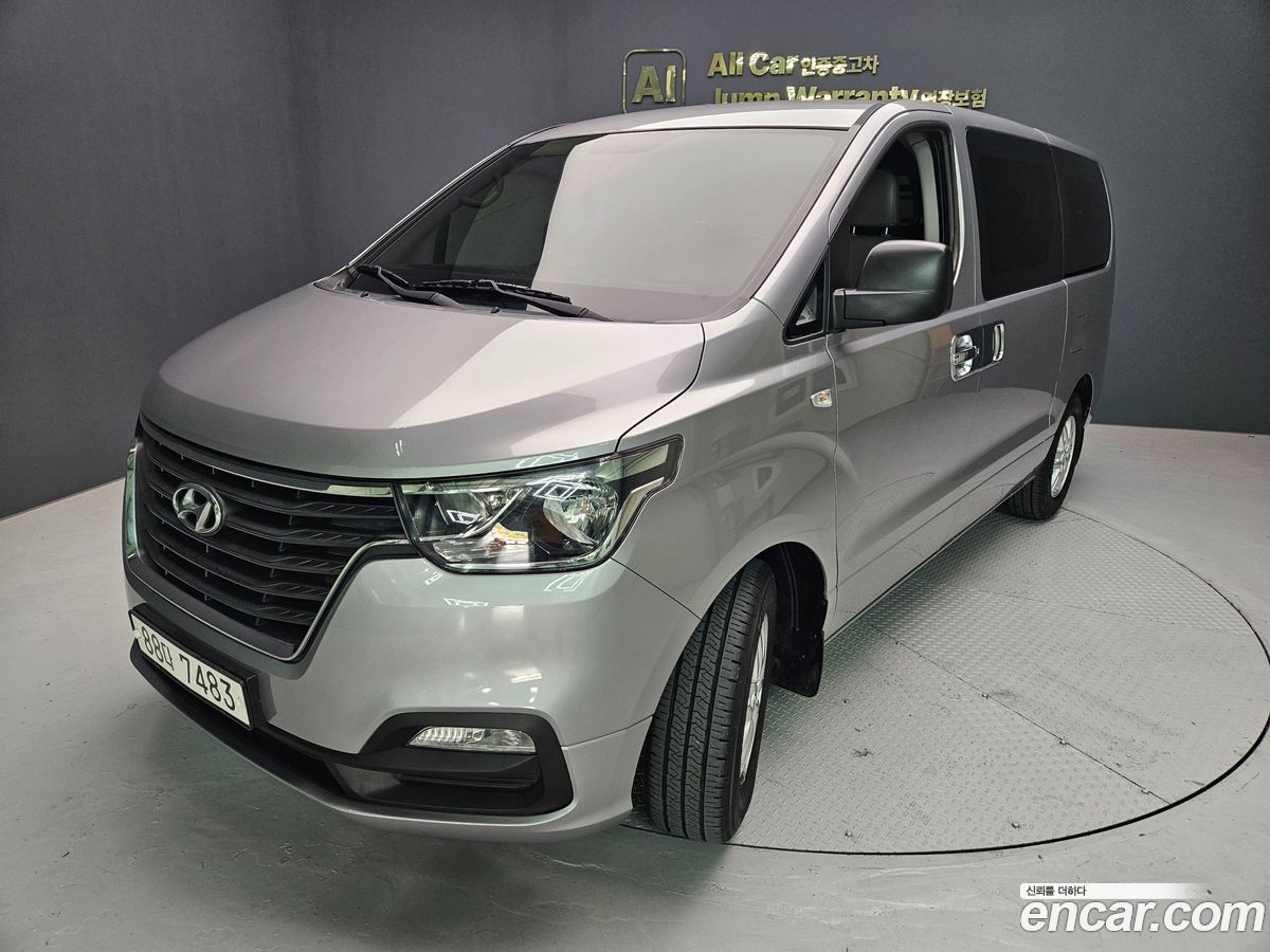 Hyundai Starex