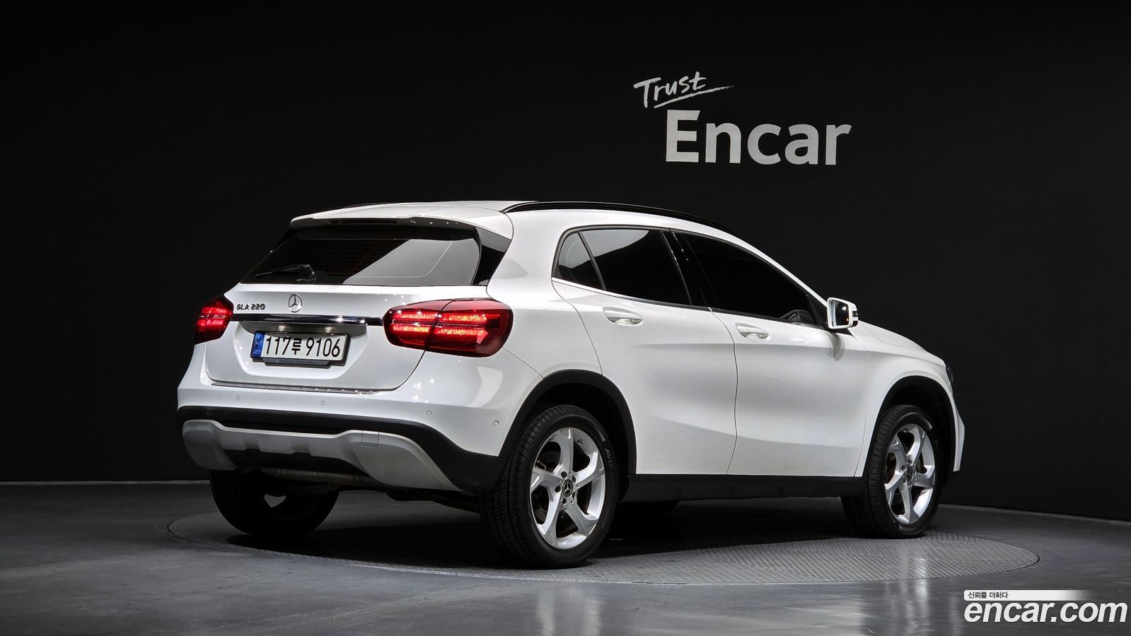 Mercedes-Benz GLA-Class
