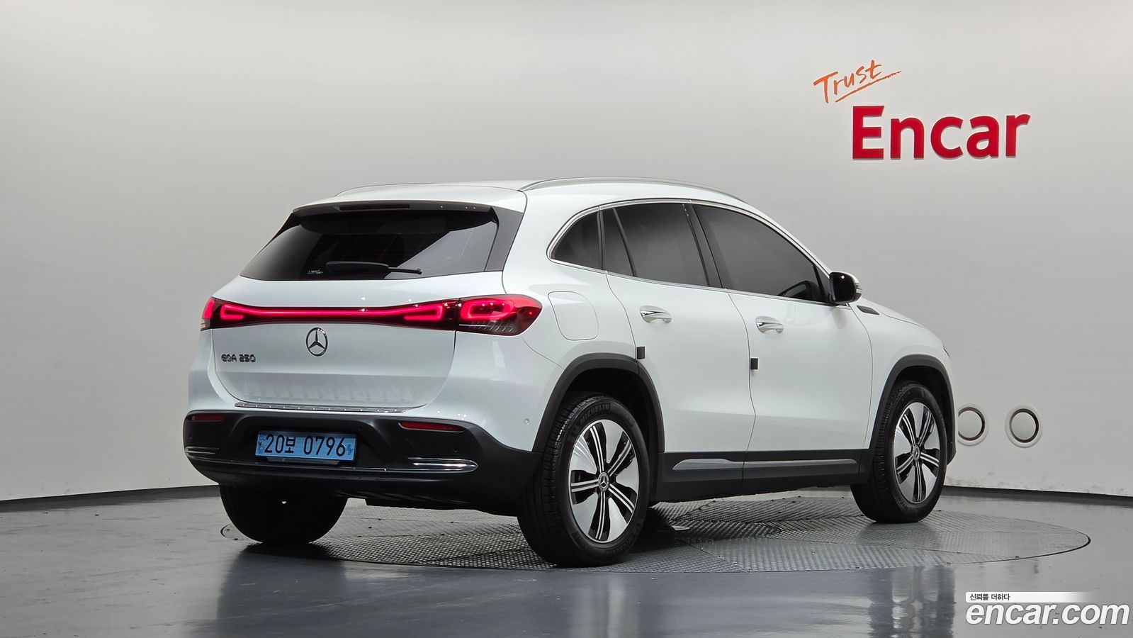 Mercedes-Benz EQA