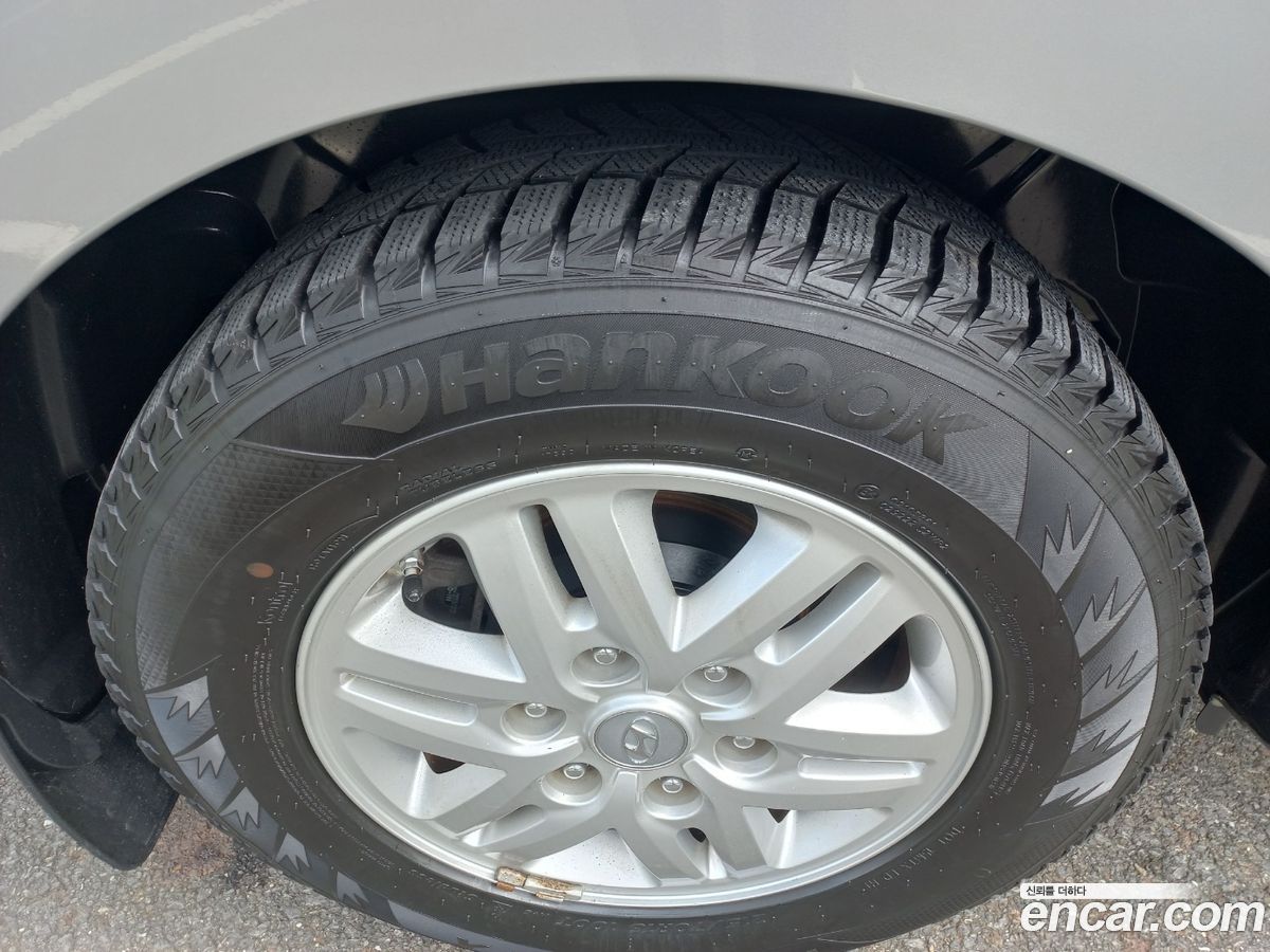 Hyundai Starex