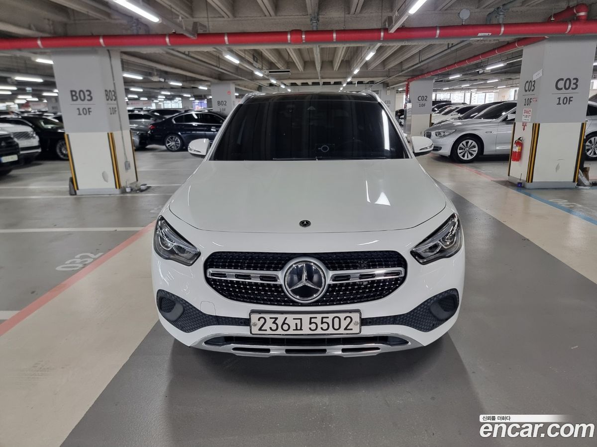 Mercedes-Benz GLA-Class