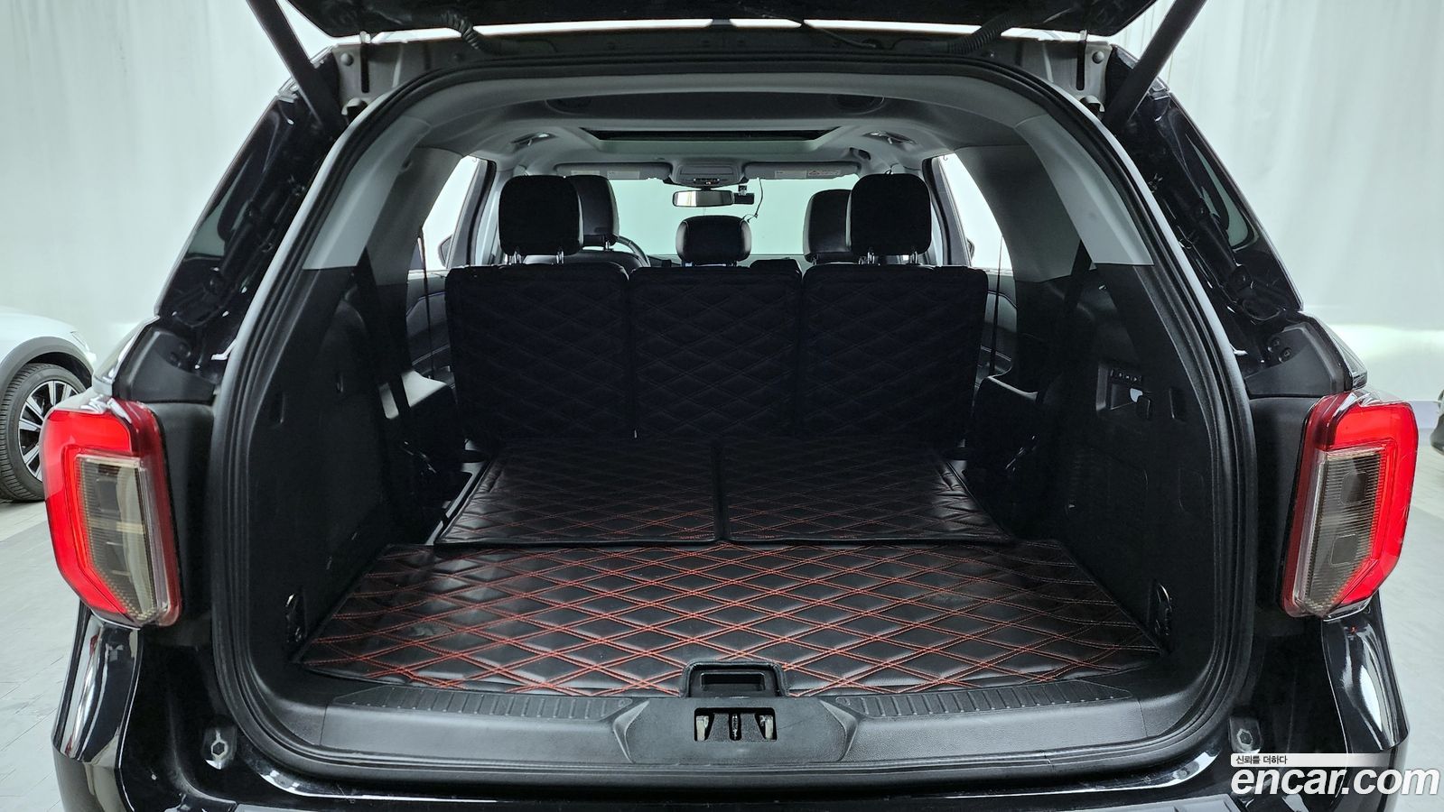 Ford Explorer Mk6