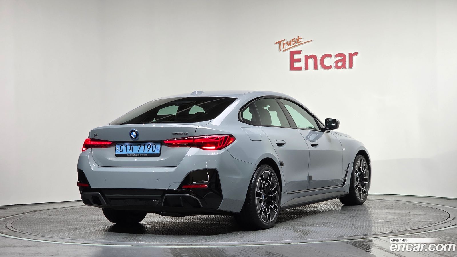 BMW i4