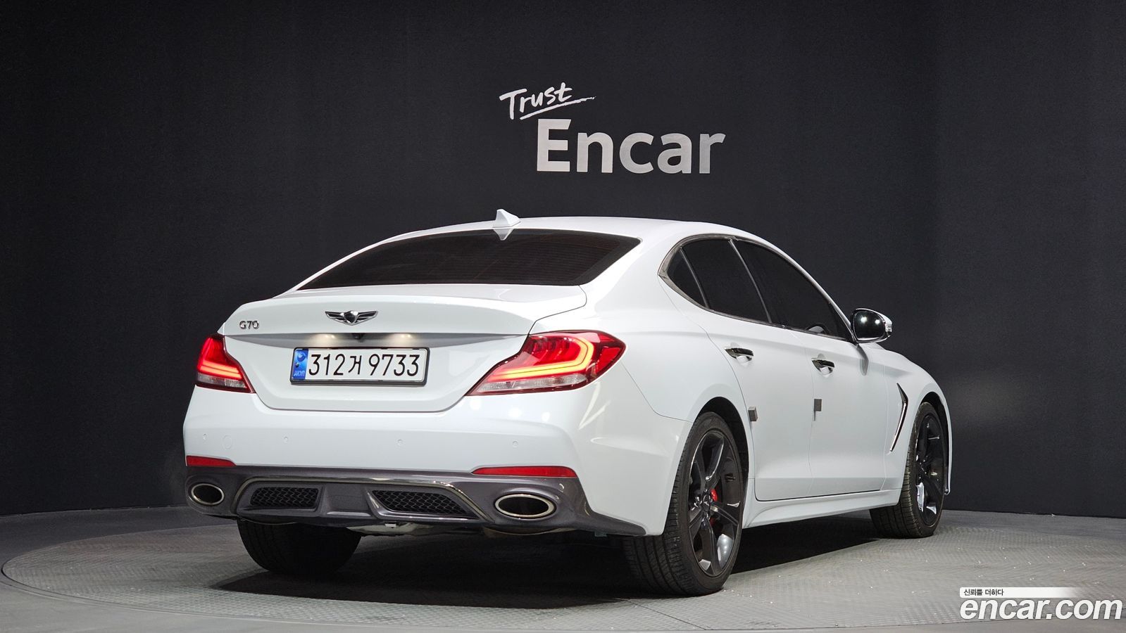Genesis G70