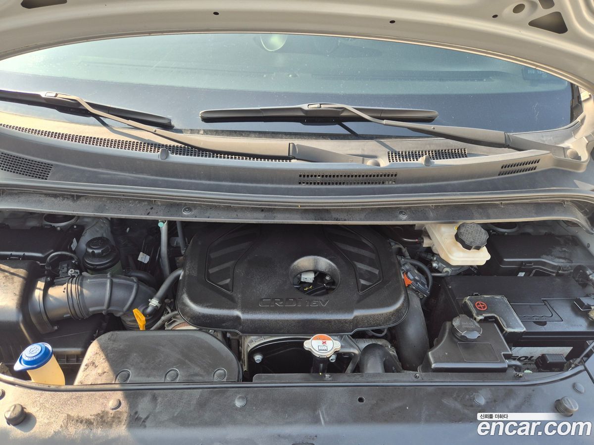 Hyundai Starex