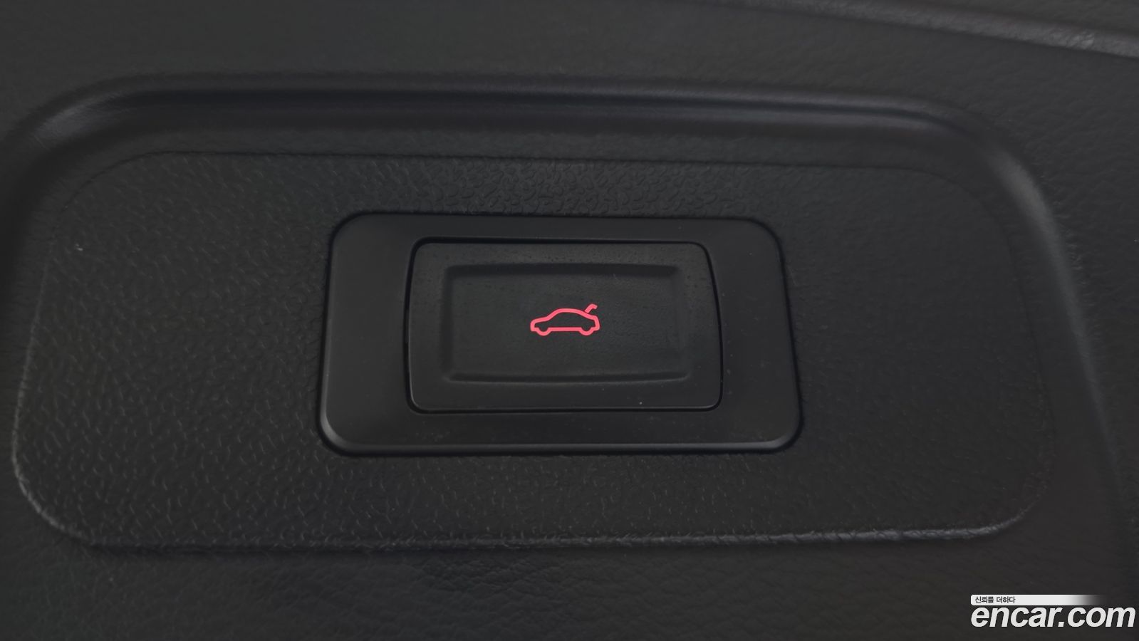 Infiniti Q30