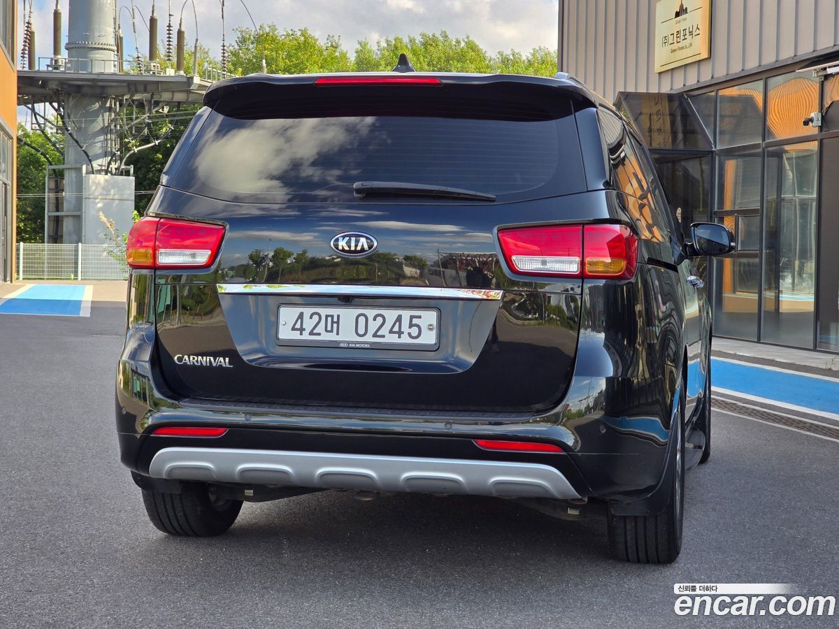 Kia Canival