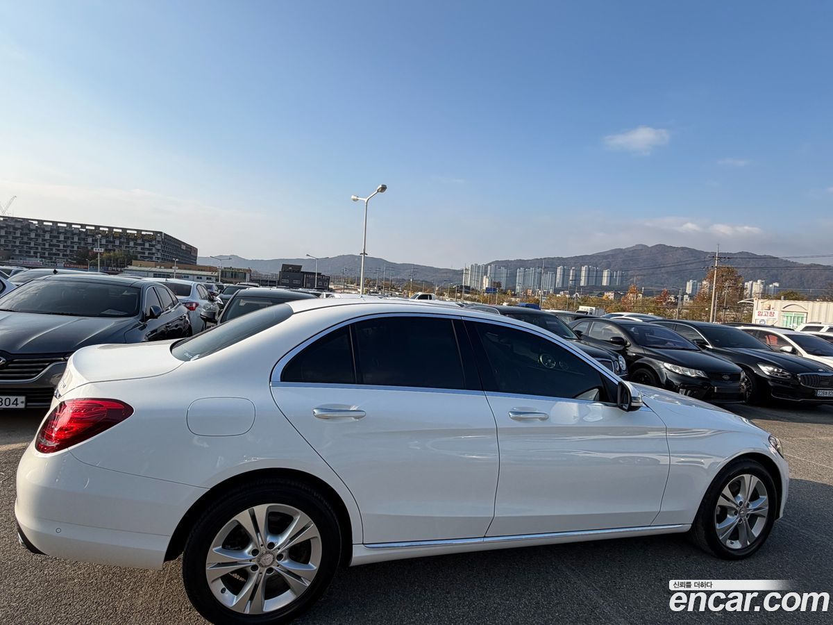 Mercedes-Benz C-Class