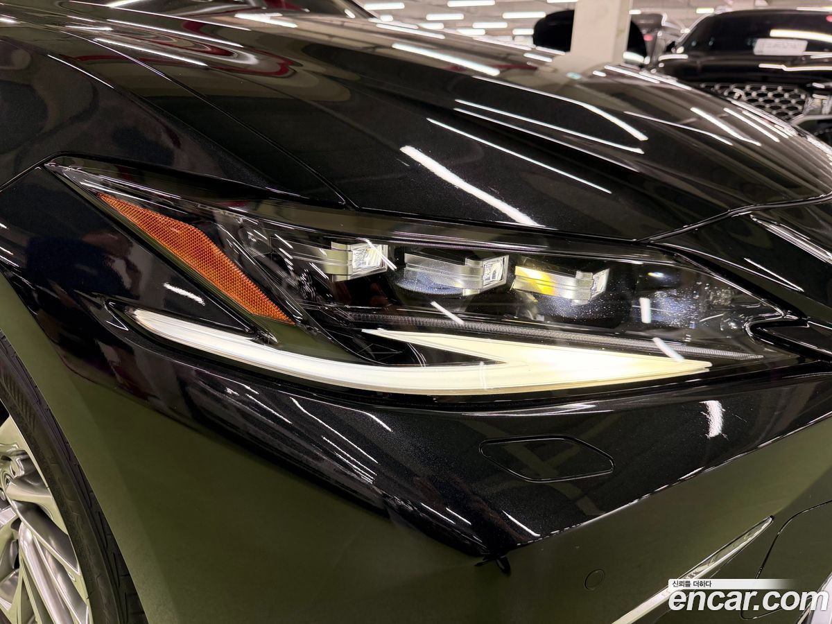 Lexus ES Mk7