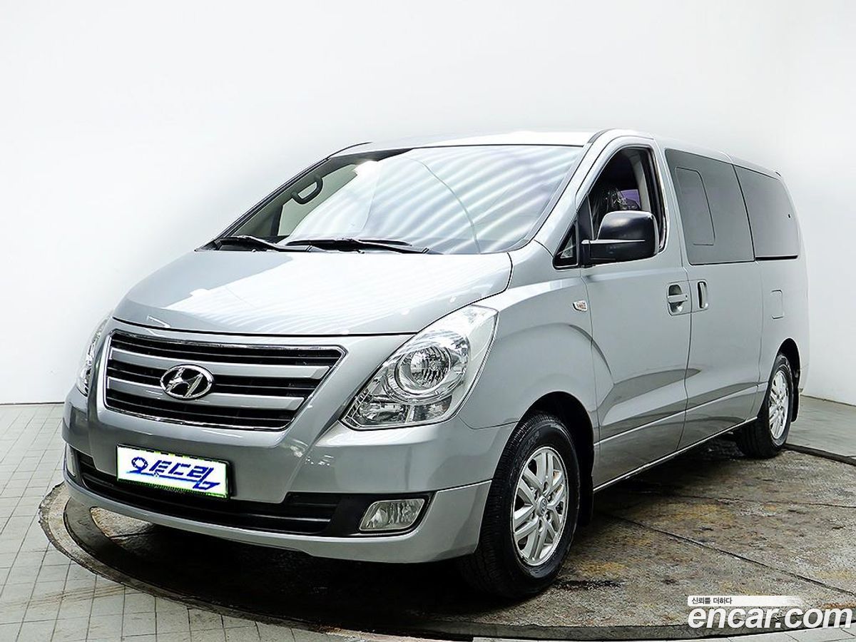 Hyundai Starex