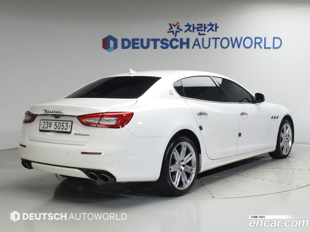 Maserati Quattroporte
