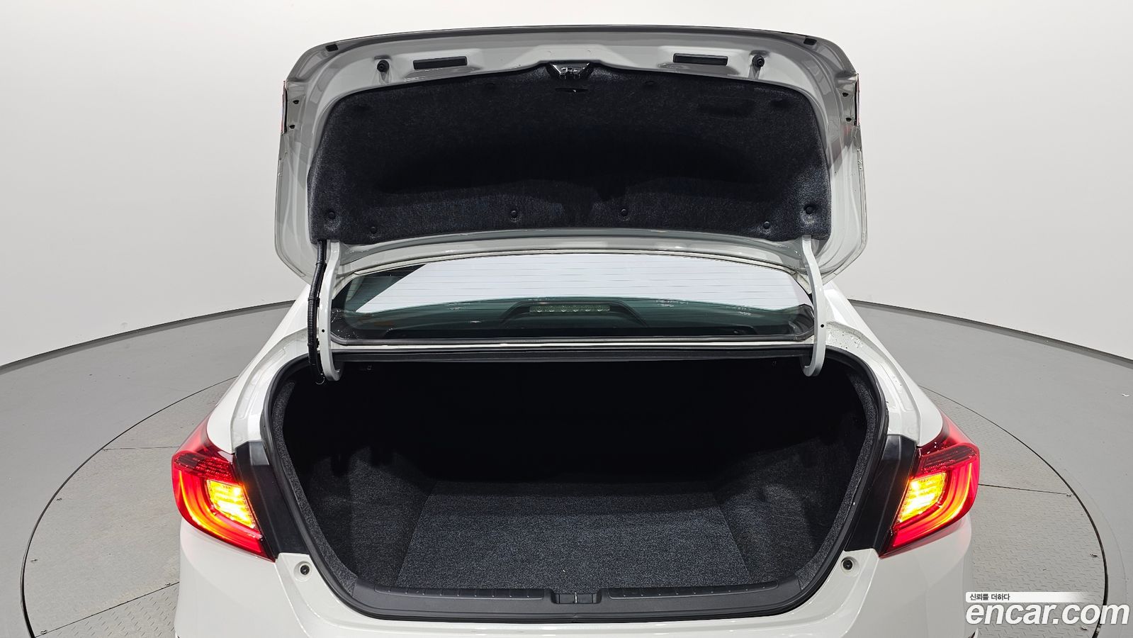 Honda Accord Mk10