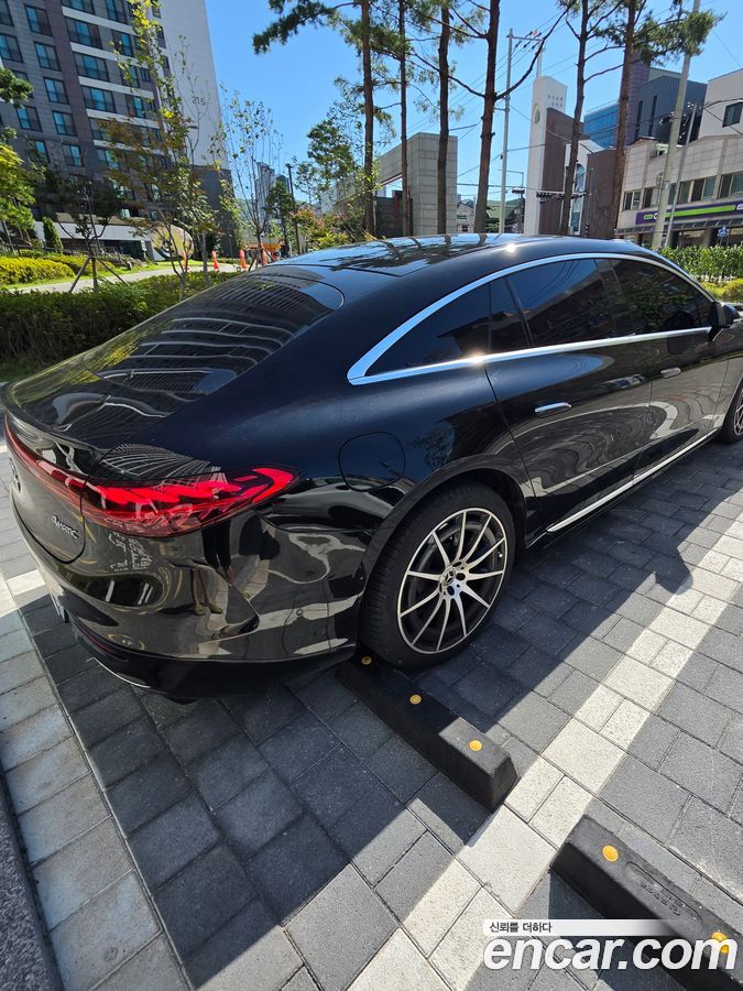 Mercedes-Benz EQS
