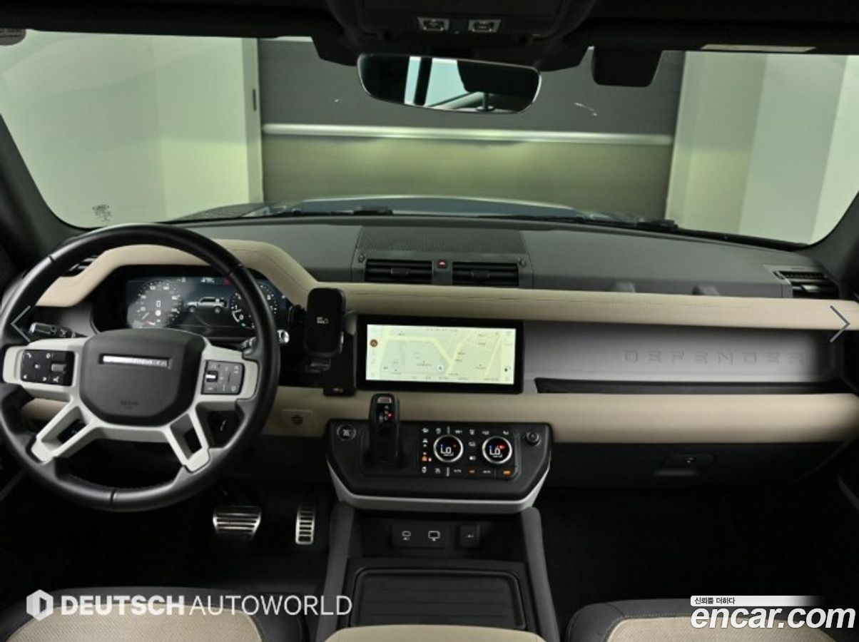 Land Rover Defender