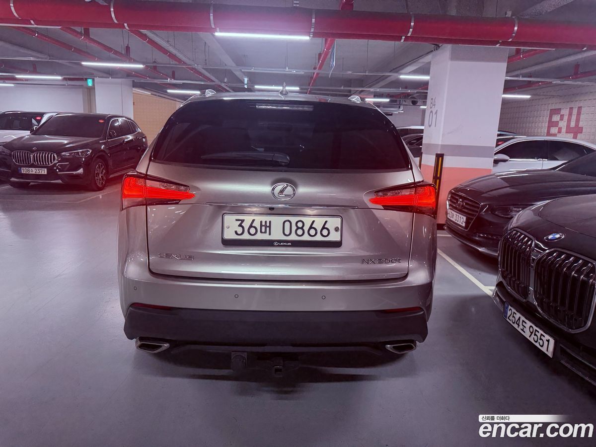 Lexus NX