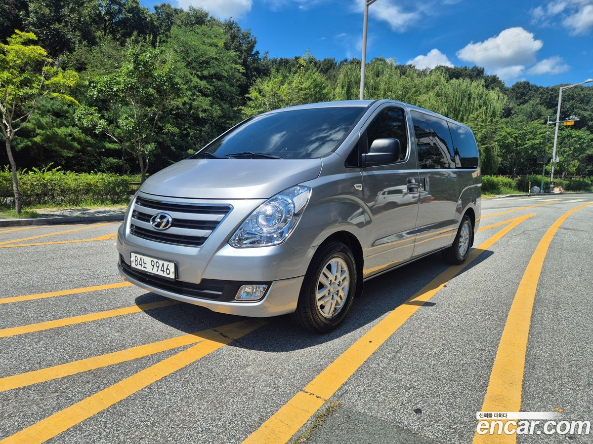 Hyundai Starex