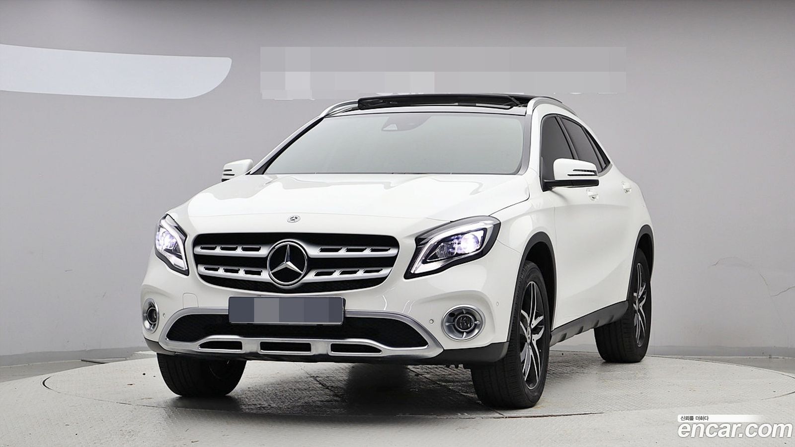 Mercedes-Benz GLA-Class