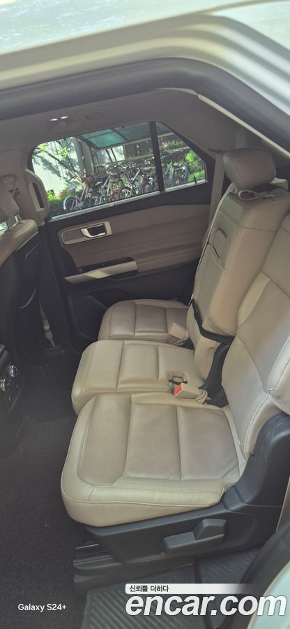 Ford Explorer Mk6